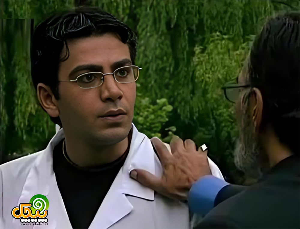 فرزاد حسنی در فیلم مسافری از هند