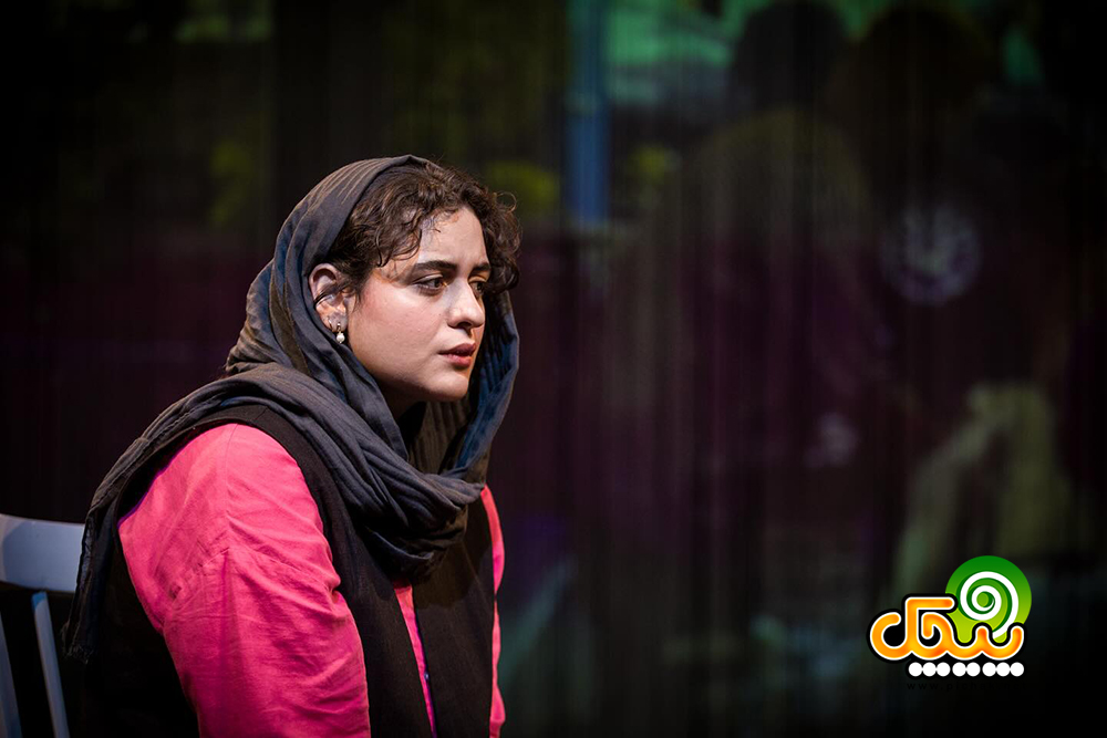 فاطیما بهارمست در نمایش بی باران