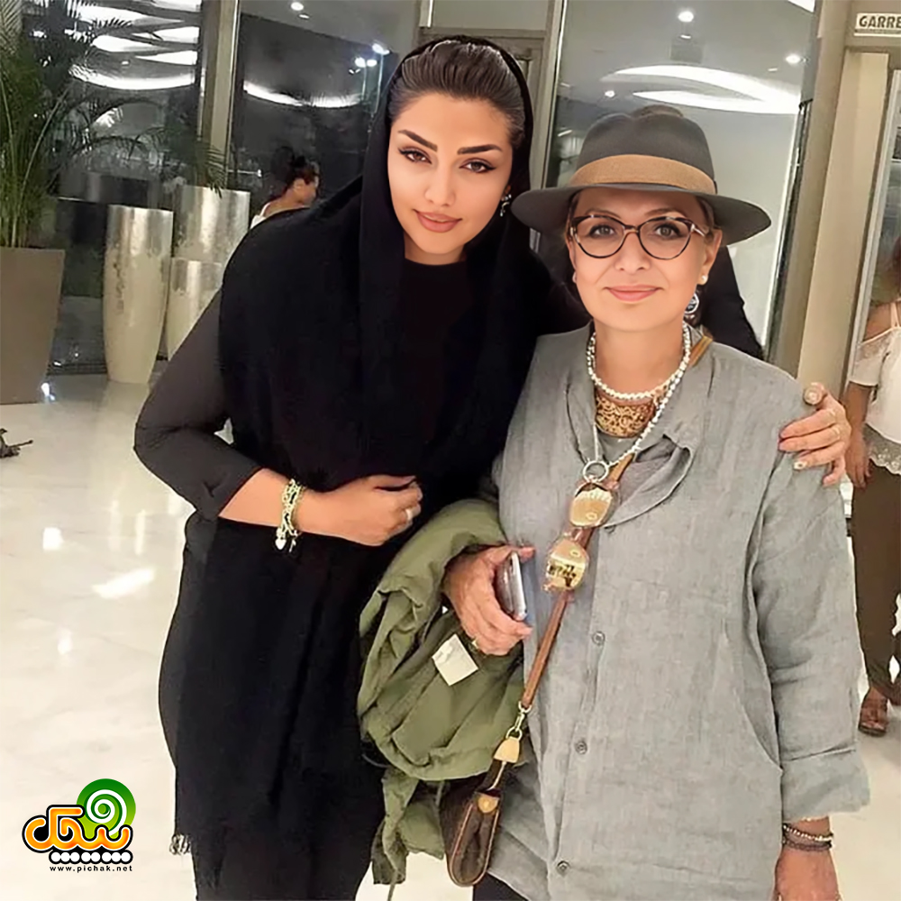 مهسا کامیابی و گوگوش