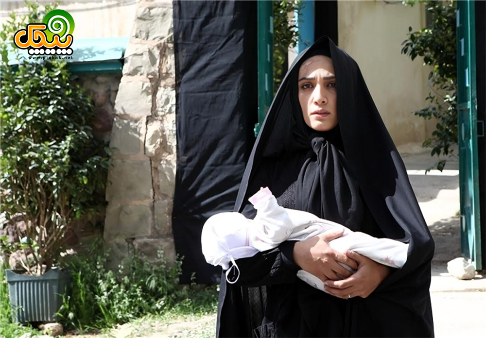 مینا ساداتی در سریال تنهایی لیلا