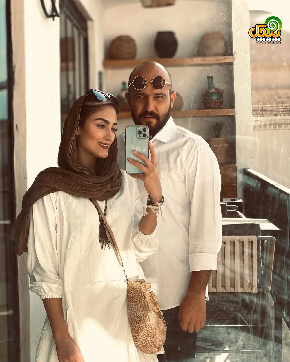 مجتبی لاله زاری و همسر