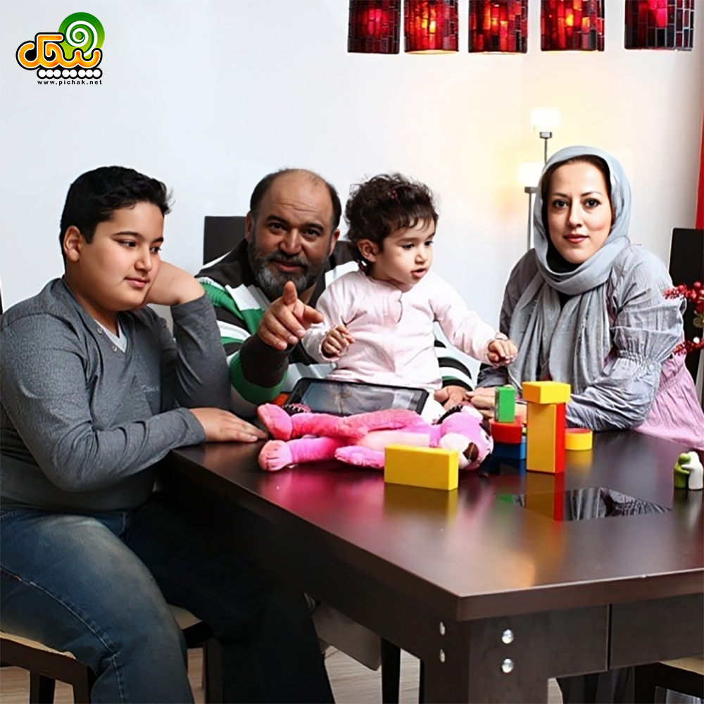 نادر سلیمانی و خانواده