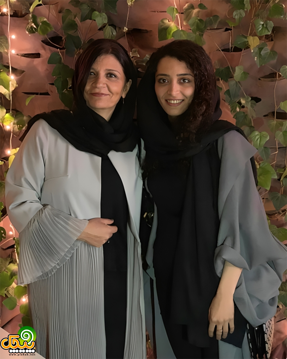 ساغر قناعت و مادرش