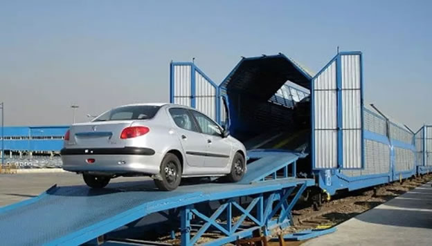حمل خودرو شخصی با قطار